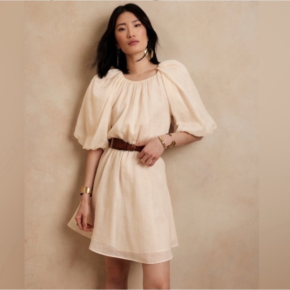 BANANA REPUBLIC Aurora raime mini dress ivory white open back puff sleeve Med